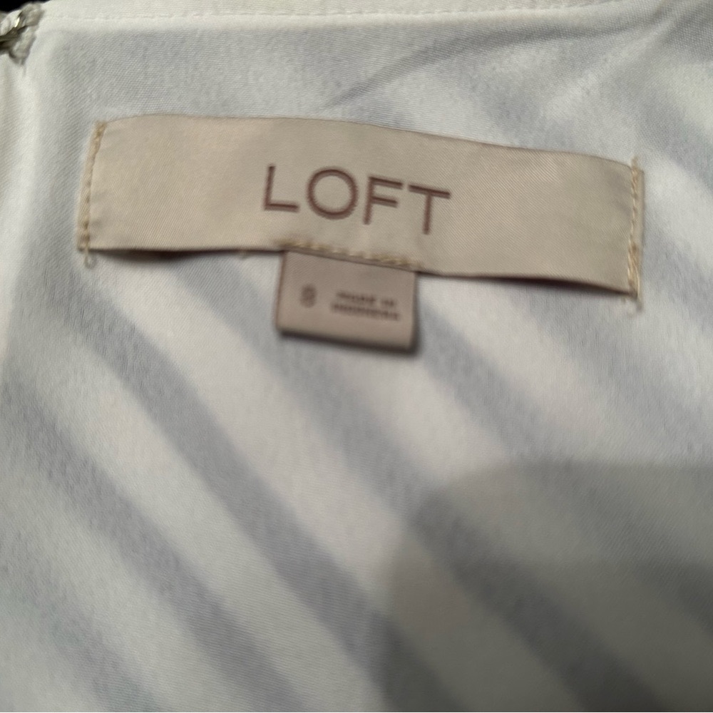 Nice dress for work, with a light sweater, summer outings or a wedding.